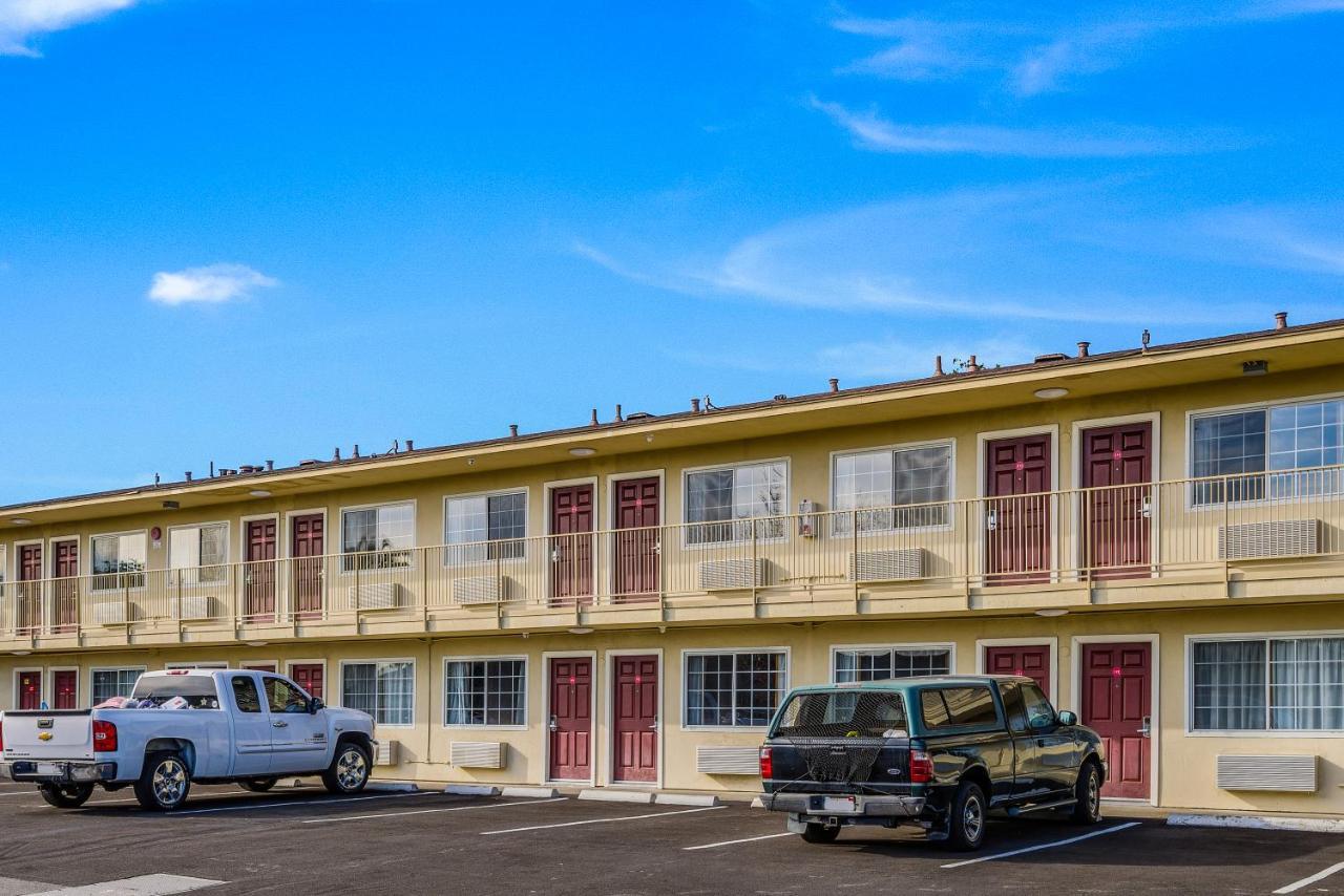 Americas Best Value Inn - Petaluma Exterior foto