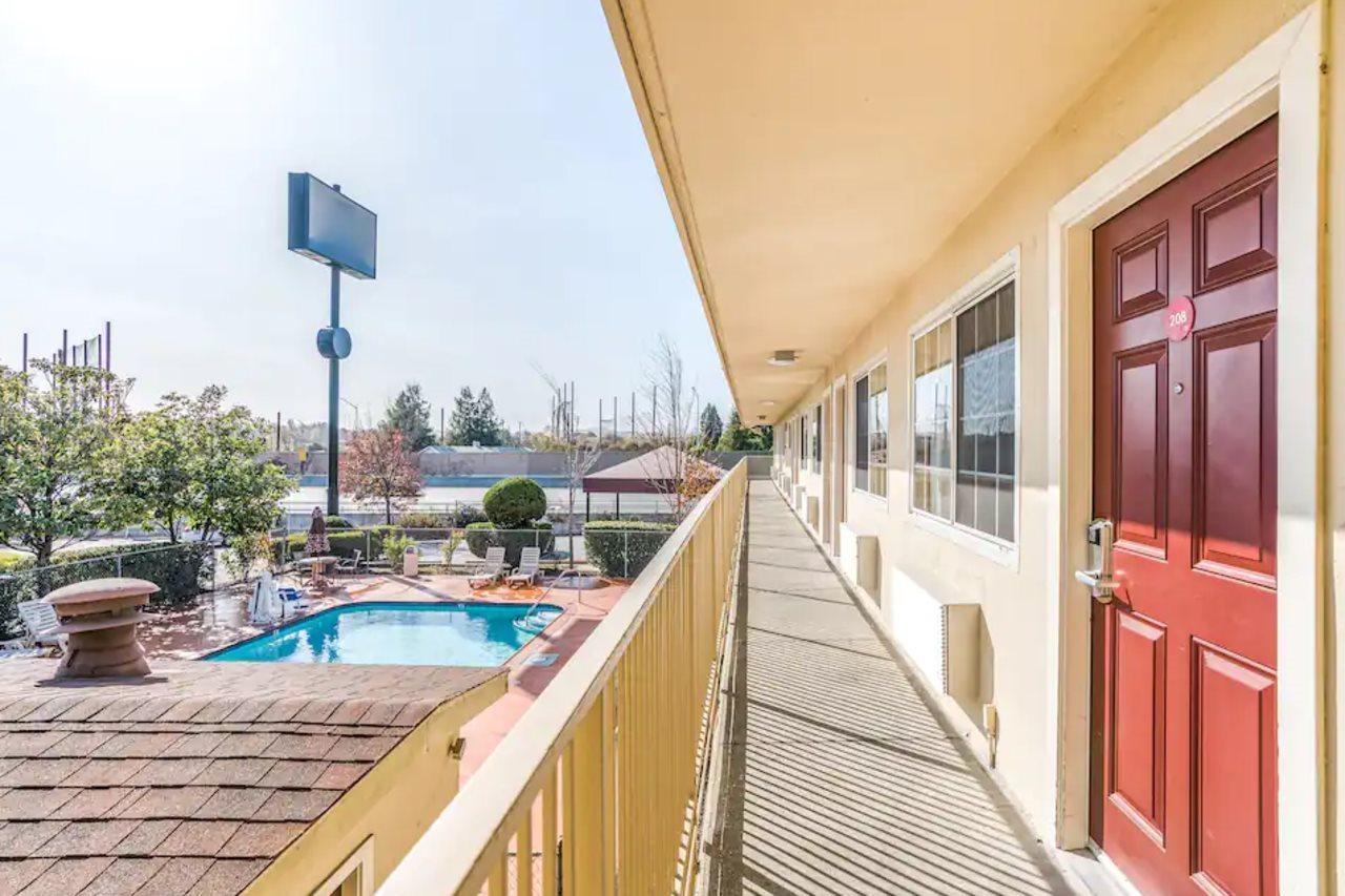 Americas Best Value Inn - Petaluma Exterior foto